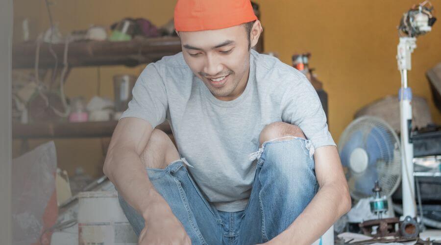 Why choose water damage restoration service for commercial flood cleanup in Mesa